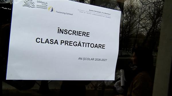 Înscrierile la clasa pregătitoare. Vize de flotant sau adeverinţe, în lupta pentru o şcoală "mai bună"