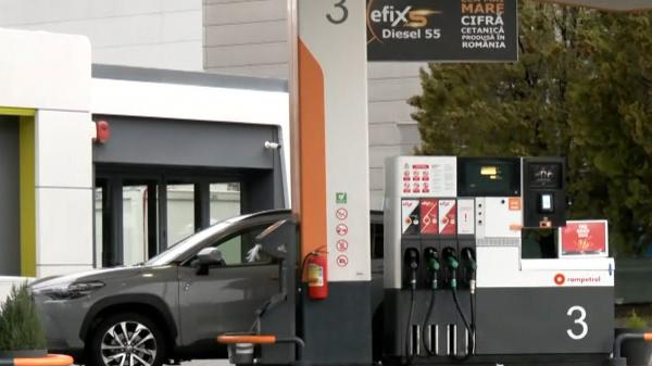 Cu cât a scăzut preţul la motorină şi benzină în prima zi oficială de criză pe piaţa combustibililor