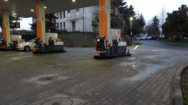Şoferii vânează benzinăriile cu cele mai mici preţuri. Diferenţe chiar şi de 70 de bani între staţii