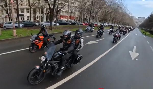 Parada motocicliștilor din București anunță începutul sezonului pe două roţi. Apel la responsabilitate