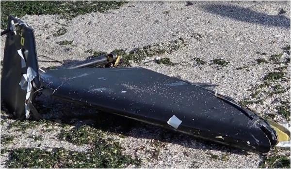 Fragmente de dronă descoperite pe plajă, între localitățile Costinești și Tuzla