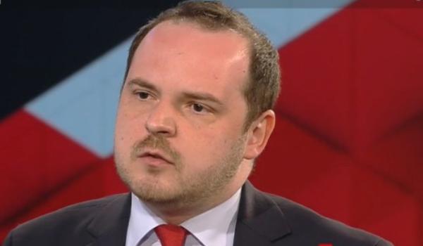 Rogobete: "Nu există bani pentru litigiu". România achită vaccinuri Pfizer pe care nu le poate folosi