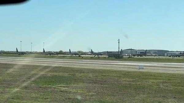 Activitate intensă la Baza 90 Otopeni în ziua expirării ultimatumului lui Trump către Iran