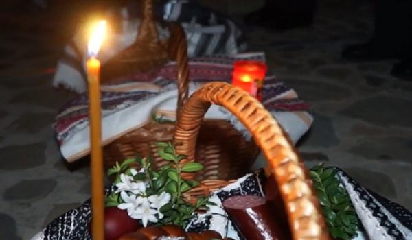 Credincioşii pregătesc coşurile de Paşte pentru Înviere. Ce trebuie să conţină