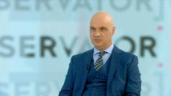 Cum își pot proteja părinții copiii în mediul online. Explicațiile profilerului Paul Herinan