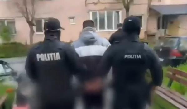 Cum au încercat trei tineri să-și ascundă urmele după ce au incendiat două mașini în Făgăraș