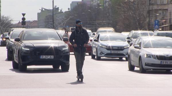 Premieră în România: trotinetele de închiriat din Cluj se vor opri singure în zonele interzise