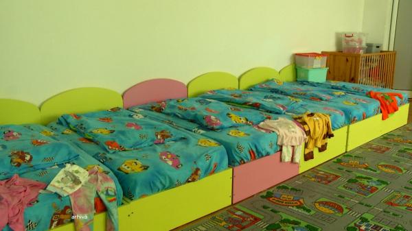 Un kinetoterapeut din Oradea, reţinut după ce ar fi agresat sexual patru minori cu nevoi speciale