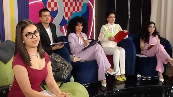 Emoții la examenul final Antena Academy. Cum sunt pregătiți viitorii oameni de televiziune