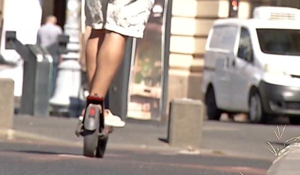Accident mortal în centrul Capitalei: o femeie de 35 de ani și-a pierdut viața după ce a căzut de pe trotinetă