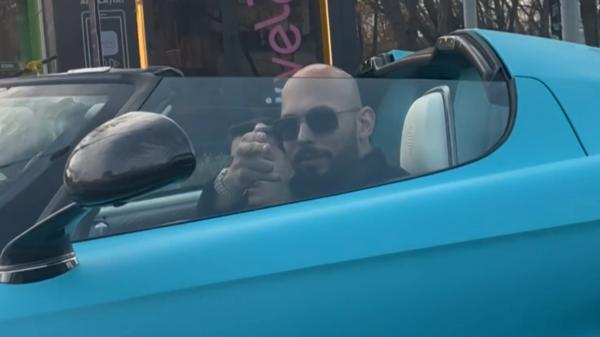 Cum a reuşit Andrew Tate să rămână cu permisul de conducere, deși a fost prins cu 196 km/h