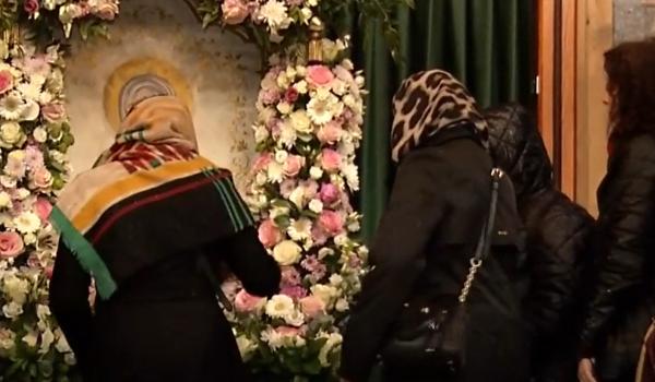 Pelerinaj la Schitul Darvari. Credincioșii sfidează vremea și vin să se închine la moaştele Sfintei Matrona