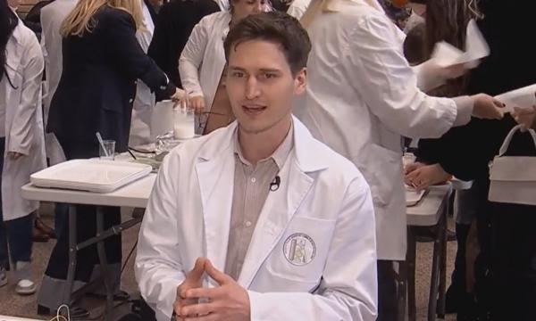 La 26 de ani Cosmin Pauliuc dezvoltă piele artificială. Materialul ar putea revoluționa medicina