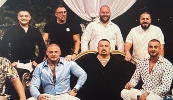 Cum opera clanul Mica Sicilie din Constanța. 37 de membri, aduși cu o "armată" de mascați la tribunal