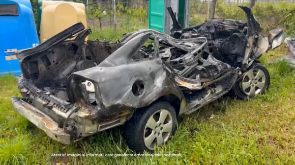 Filmul accidentului din Vrancea în care 2 tineri au murit arşi de vii. Martorii spun că ar fi făcut "liniuţe"