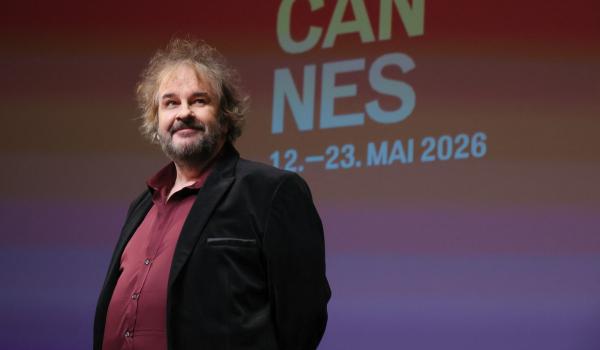 Momentul serii la Cannes 2026. Peter Jackson a fost premiat cu Palme d'Or onorific pentru întreaga carieră