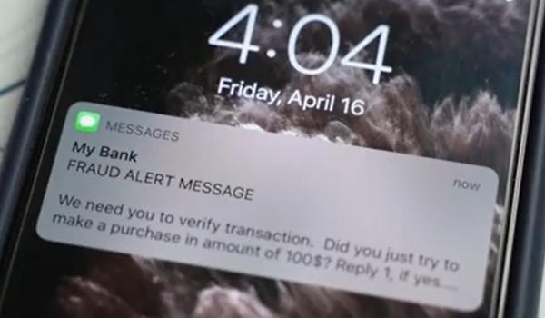 O nouă escrocherie în România. Şoferii primesc "amenzi" prin SMS
