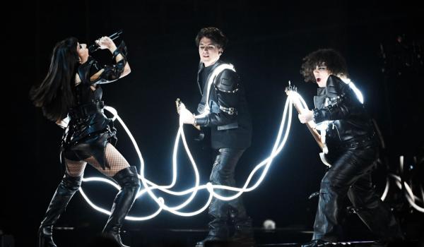 Momentul României la Eurovision: "Alexandra, o forţă a naturii". Comparată cu Lady Gaga şi Evanescence