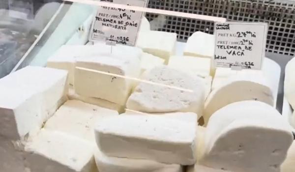 EXCLUSIV. "Brânza de oaie" e făcută, de fapt, din lapte de vacă. Produsul, şi în pieţe, şi la supermarket