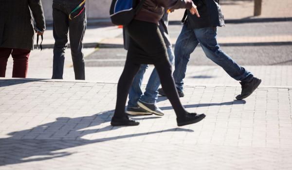 Dress code-ul piere în faţa confortului: "Astăzi există mai multă creativitate şi mai puţină precizie"