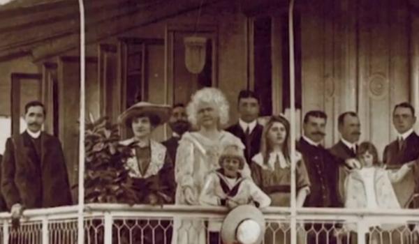 Din pavilion regal, o ruină pe malul mării. Cum arată acum "Cuibul Reginei" din Constanţa