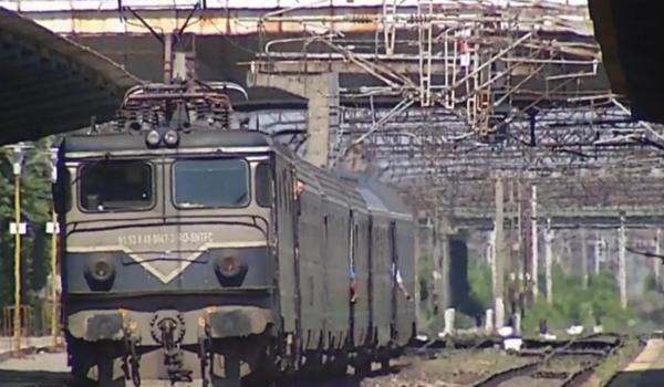 CFR anunţă întreruperi temporare pe ruta Gara de Nord - Aeroportul Otopeni. Când sunt suspendate cursele