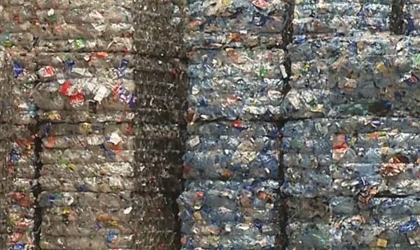 România a colectat 10 miliarde de ambalaje prin SGR. Plasticul strâns ar înconjura Pământul de 50 de ori