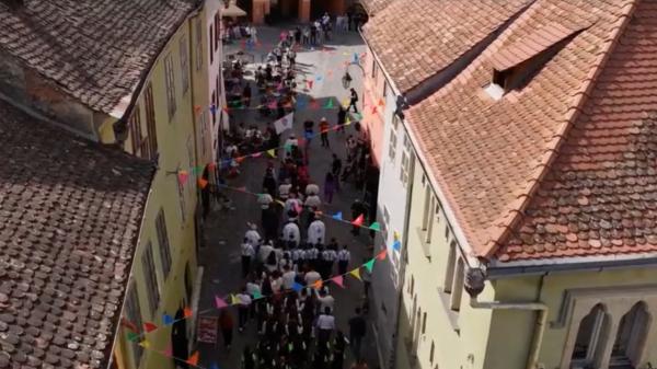 Sighișoara, spectacol de culoare și mister. Festivalul care aduce mii de turiști în cetate