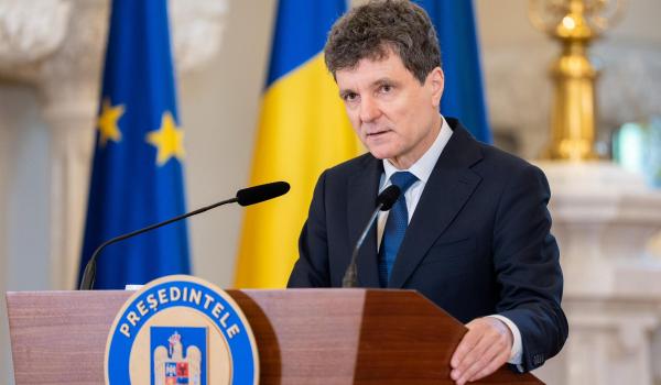 Surse: Nicușor Dan ar urma să anunţe, marţi sau miercuri, noul premier. Eugen Tomac rămâne favorit