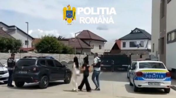 Dragostea pe internet le-a adus venituri de 300.000 de lei. Doi soţi din Dâmboviţa "au dat lovitura"