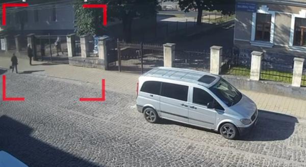 Momentul în care un tată încearcă să-și răpească fiul, în Sălaj. Este oprit de mai mulți martori