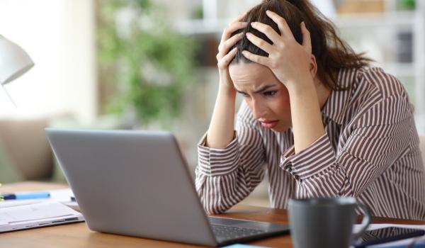Haos pe piaţa muncii. Ofertele au scăzut cu o treime, iar 21% din anunţurile de angajare sunt fictive