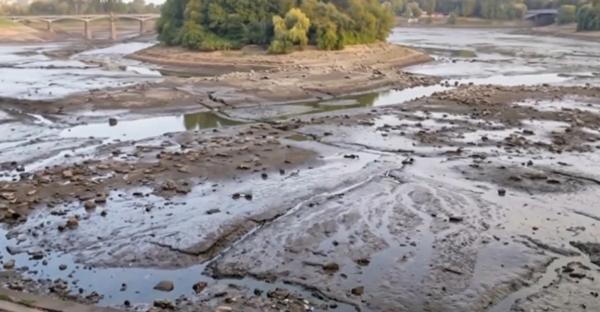 ANIMAŢIE. Lacul Herăstrău va fi mai mic după lucrări. Românii încep să găsească "artefacte", după golire