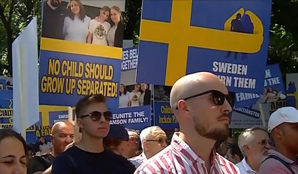 Cazul Bodnariu se repetă: Familia Samson luptă de 3 ani să-şi recupereze fetiţele. Protest la Ambasada Suediei