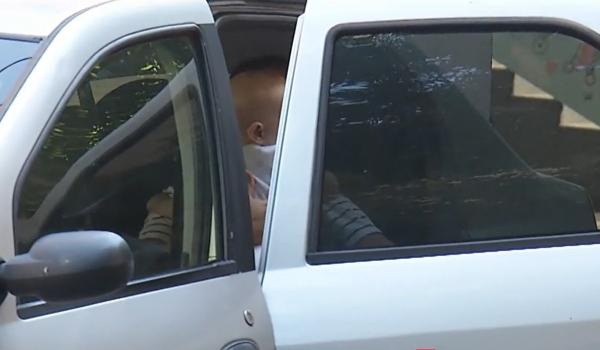 Experiment Observator. În doar câteva minute, în interiorul unei maşini lăsate în soare sunt 50 de grade