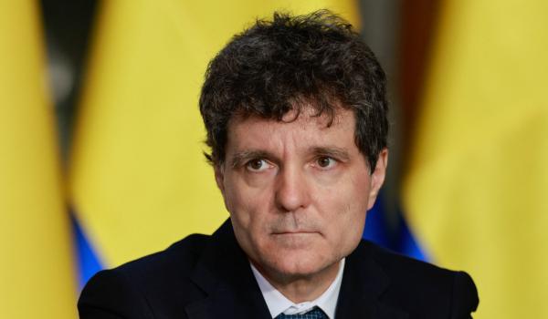 "E umilitor pentru România, s-au depășit niște linii roșii". Editorialul lui Nicușor Dan, criticat dur