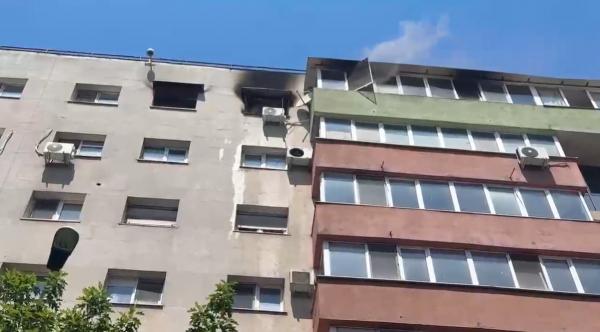Incendiu puternic într-un apartament de pe Calea Moșilor, în Bucureşti. Flăcările au izbucnit la etajul 8