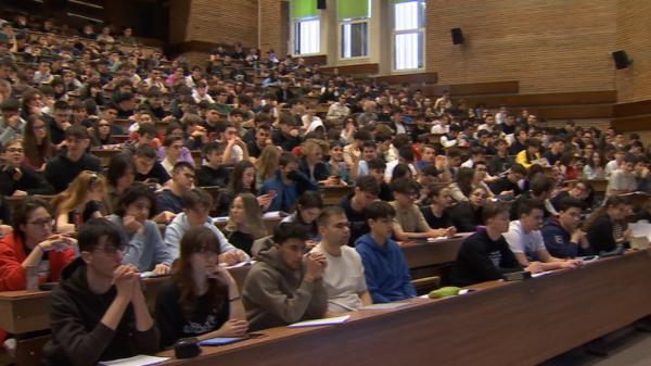 Nou caz de hărțuire la UBB. Profesor de la Teatru, acuzat că ar fi abuzat și ar fi făcut avansuri studentelor