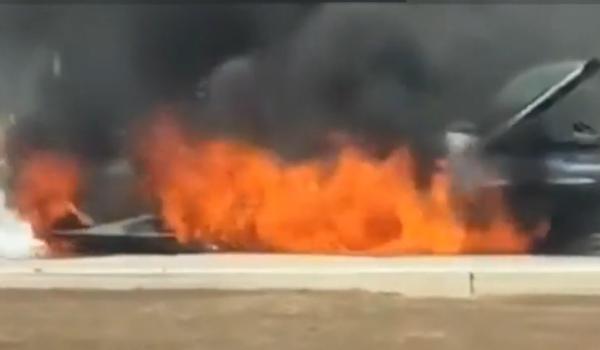 Momentul în care un F-16 ia foc după ce aterizează pe aeroportul din Zakynthos. Traficul aerian, dat peste cap