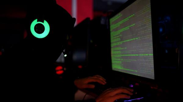 Hackerii au atacat Direcţia Fiscală din Braşov, iar funcţionarii au scris chitanţele de mână