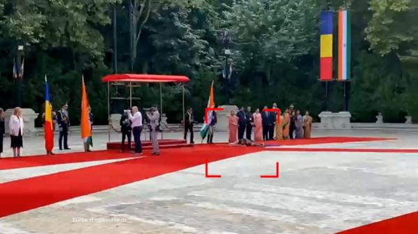 Momentul când o tânără din Garda de Onoare leșină chiar în fața lui Nicușor Dan
