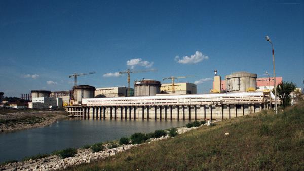 Măsuri pentru criza fără precedent de la Cernavodă. Curs deviat şi energie gratuită timp de 4 ore
