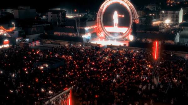 Fenomenul K-Pop ia amploare în România. Zeci de mii de fani, la festivalul de pe litoral