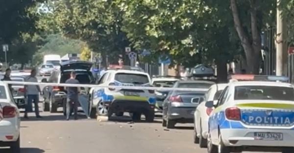 Accident cu 9 mașini, printre care și una de poliție, provocat de un șofer de 76 de ani, în Râmnicu Sărat