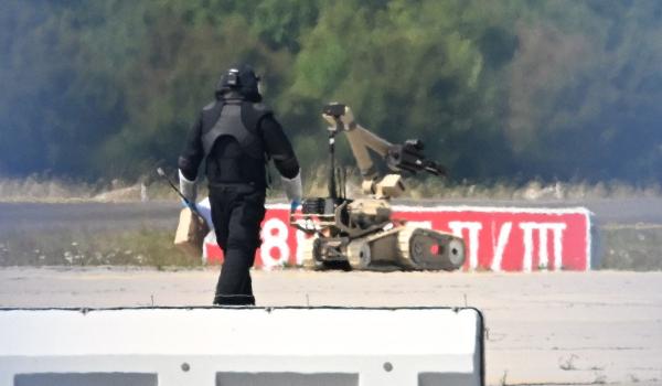 Incident grav pe aeroportul din Leipzig. Dronă cu explozibili, lângă avioane ucrainene. O aeronavă DHL, lovită