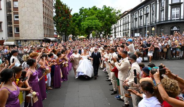 "Nunta" lui Ronaldo a creat haos în Madeira. Alţi miri s-au trezit cu 2.000 de străini la biserică