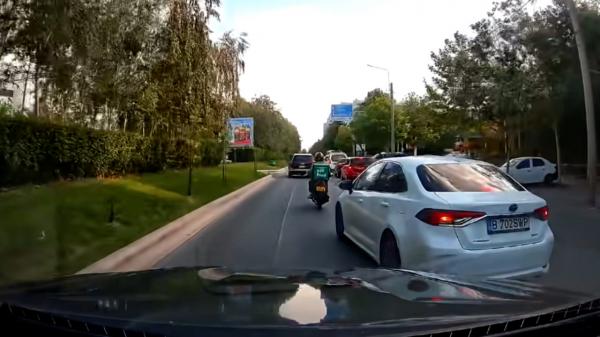 2.000 de şoferi amendaţi, după ce alte persoane i-au filmat şi au trimis sesizări la Poliţie