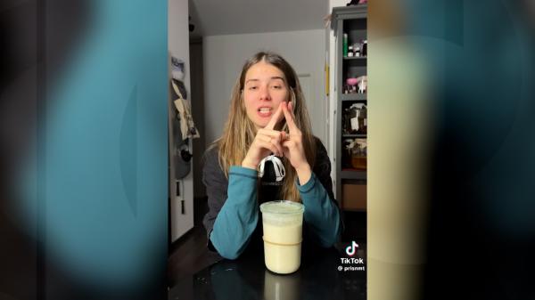 Un ingredient de pe vremea bunicilor a devenit obsesia tinerilor. Unii îl lasă la "hotel" când pleacă din oraş