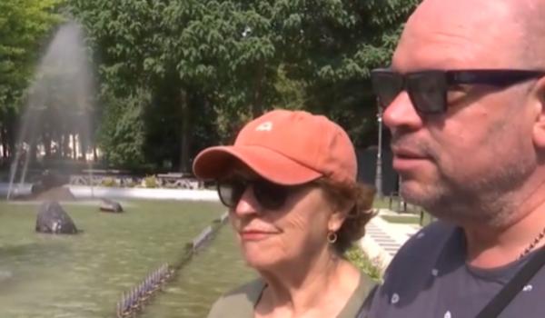 Turiști din Barcelona, surprinși de o fântână din Brașov: "Este foarte relaxant". Altele lasă însă de dorit