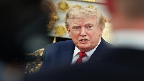 Donald Trump, nou schimb de replici dur cu presa: "Taci! Eşti un reporter fals şi difuzezi ştiri false"